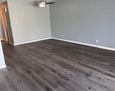 8800 Bardmoor Boulevard - Photo Thumbnail 15