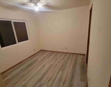 442 Holick Avenue - Photo Thumbnail 10