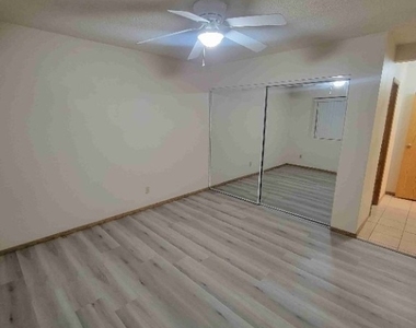 442 Holick Avenue - Photo Thumbnail 8