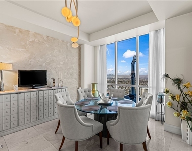 2700 Las Vegas Boulevard - Photo Thumbnail 8