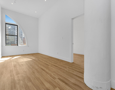 Willoughby Street / Jey st - Photo Thumbnail 2