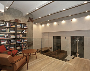 210 East 22nd Street - Photo Thumbnail 6