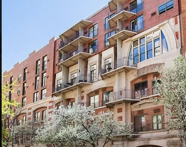210 East 22nd Street - Photo Thumbnail 5