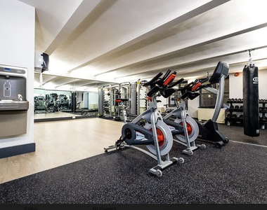 210 East 22nd Street - Photo Thumbnail 8