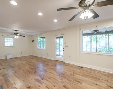 248a West River Bend Drive - Photo Thumbnail 6