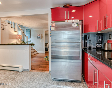 86 Franklin Avenue - Photo Thumbnail 16
