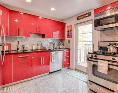 86 Franklin Avenue - Photo Thumbnail 14
