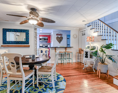 86 Franklin Avenue - Photo Thumbnail 11