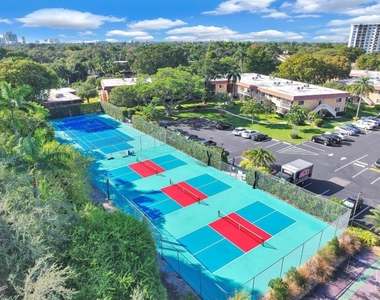 9 Ne 19th Court - Photo Thumbnail 15