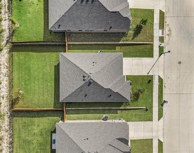 3200 Willow Terrace Lane - Photo Thumbnail 39