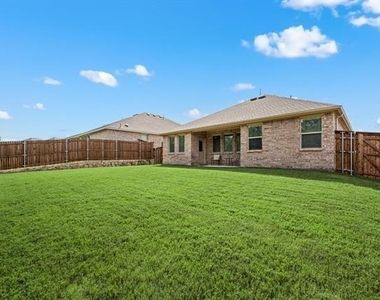 3200 Willow Terrace Lane - Photo Thumbnail 35