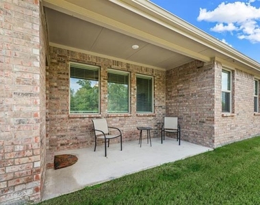 3200 Willow Terrace Lane - Photo Thumbnail 31