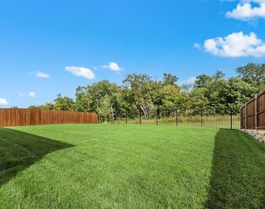 3200 Willow Terrace Lane - Photo Thumbnail 33