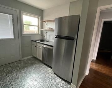 2517 Amelia - Photo Thumbnail 6