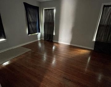 2517 Amelia - Photo Thumbnail 1