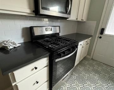 2517 Amelia - Photo Thumbnail 5