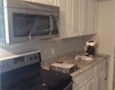 511 S Main Street - Photo Thumbnail 9