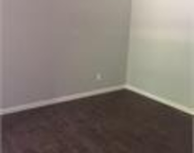 511 S Main Street - Photo Thumbnail 6