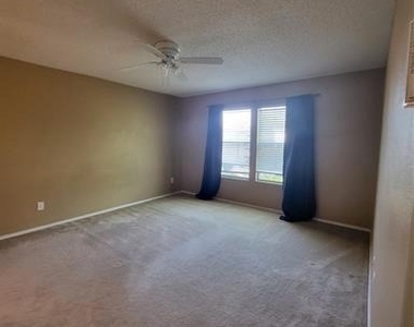 2513 Barksdale Drive - Photo Thumbnail 20