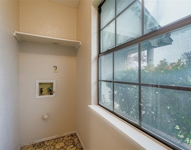 508 Matterhorn Street - Photo Thumbnail 4