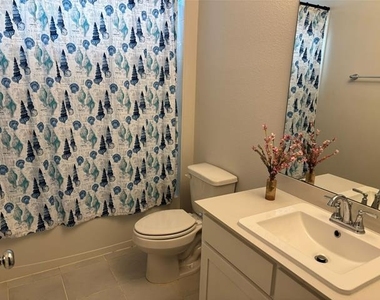 2029 Dovedale Drive - Photo Thumbnail 10