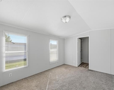 607 Keats Road - Photo Thumbnail 12