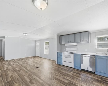 607 Keats Road - Photo Thumbnail 9