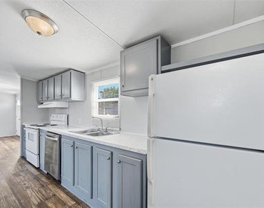 607 Keats Road - Photo Thumbnail 11