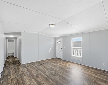 607 Keats Road - Photo Thumbnail 7