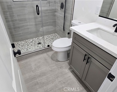 833 E 92nd - Photo Thumbnail 7