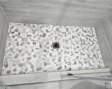 833 E 92nd - Photo Thumbnail 11