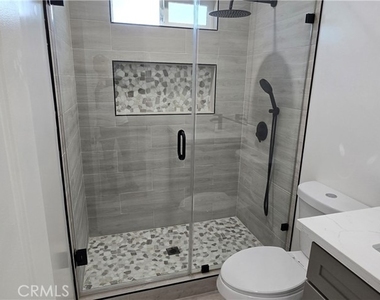 833 E 92nd - Photo Thumbnail 9