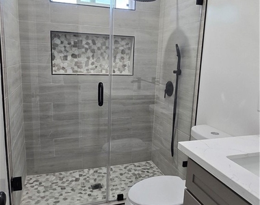 833 E 92nd - Photo Thumbnail 8