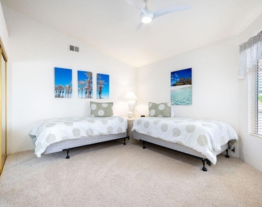 189 Desert Falls Circle - Photo Thumbnail 19