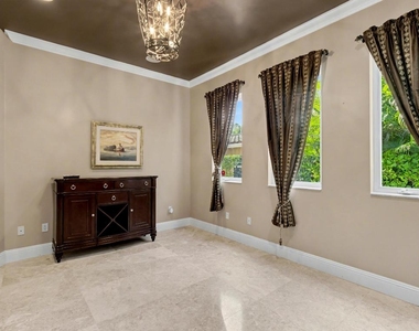 860 E Park Drive - Photo Thumbnail 15