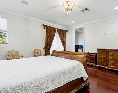 860 E Park Drive - Photo Thumbnail 40