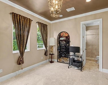 860 E Park Drive - Photo Thumbnail 16
