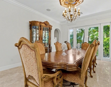 860 E Park Drive - Photo Thumbnail 22