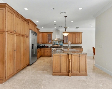 860 E Park Drive - Photo Thumbnail 28