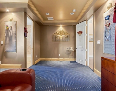860 E Park Drive - Photo Thumbnail 42