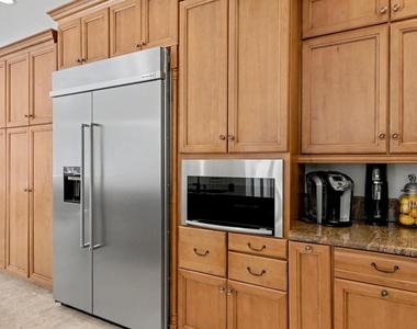 860 E Park Drive - Photo Thumbnail 31