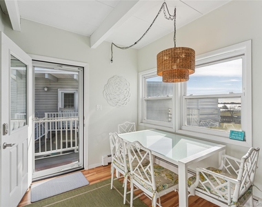35 Library Avenue - Photo Thumbnail 2