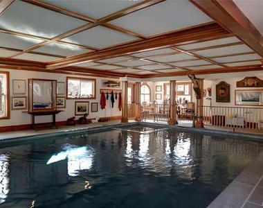 6 White Lane - Photo Thumbnail 1