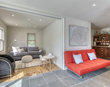 1050 King Street - Photo Thumbnail 12