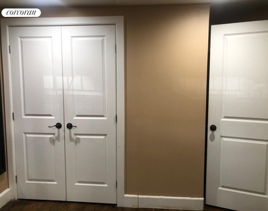 1039 Herkimer Street - Photo Thumbnail 6
