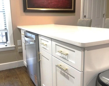 1039 Herkimer Street - Photo Thumbnail 1