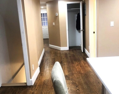1039 Herkimer Street - Photo Thumbnail 7
