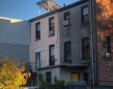 1039 Herkimer Street - Photo Thumbnail 12
