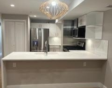 815 King Street - Photo Thumbnail 4
