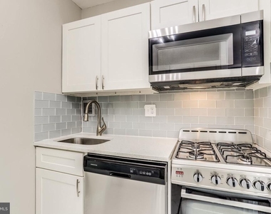 1011 Arlington Boulevard - Photo Thumbnail 12